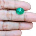 Emerald (Panna) - 3.00 Carat (3.30 Ratti)- Origin - Zambia - Image 4