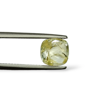 Yellow Sapphire - 3.81 Carat (4.18 Ratti)-Origin-Ceylon (Sri Lanka)