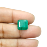 Emerald (Panna)-4.82 Carat (5.29 Ratti)-Origin -Zambia - Image 4